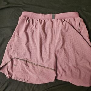 Lululemon lined pace shorts 5"